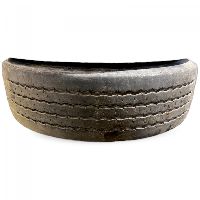 275/70R22.5 Tyre with rim;  1pcs