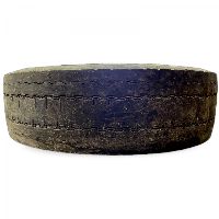 275/70R22.5 Tyre with rim;  1pcs