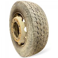 275/70R22.5 Tyre with rim;  1pcs