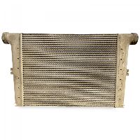 77701135 T9441002 BEHR Intercooler NEOPLAN Trendliner N3516