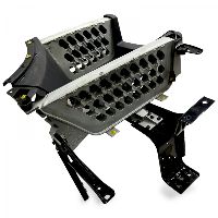 82136982 +82142329 +82142327 Step Plate Assembly, Left VOLVO