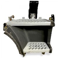 82355197 + 82151654 + 82151656 + 82141521 Step Plate Assy, Right VOLVO