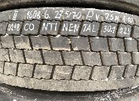 275/70R22.5 Tyre with rim;  1pcs