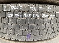 275/70R22.5 Tyre with rim;  1pcs