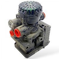 81521066067 EBS Modulator, Front axle, LH=RH 1K EBS7  MAN TGS, TGX, TGA