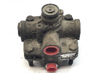 A0046293844 Foot brake acceleration valve