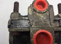 3173824 Brake Relay Valve for Volvo F/FH/IVECO/DAF 95XF/SCANIA