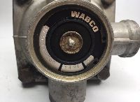 3173824 Brake Relay Valve for Volvo F/FH/IVECO/DAF 95XF/SCANIA